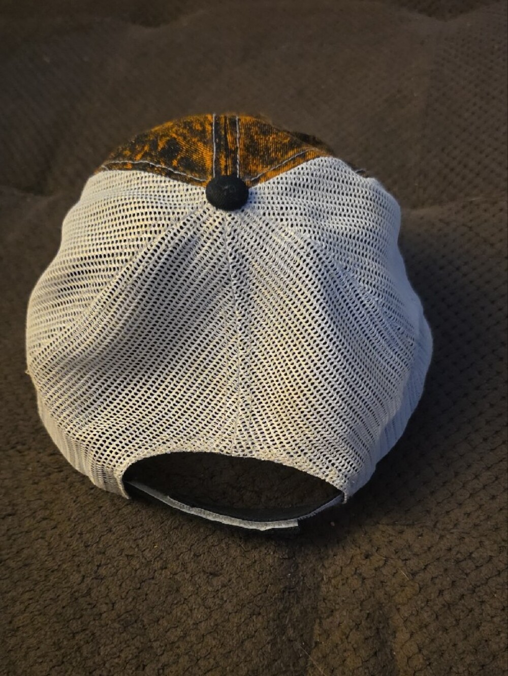 Hat - Men's Accessory - Picture 3 of 3